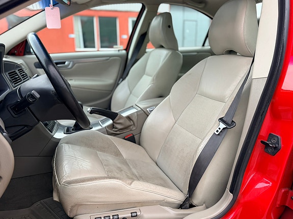 Volvo S60 10 of 29