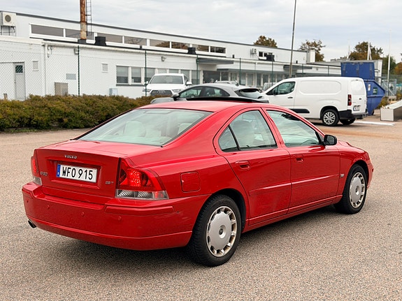 Volvo S60 5 of 29