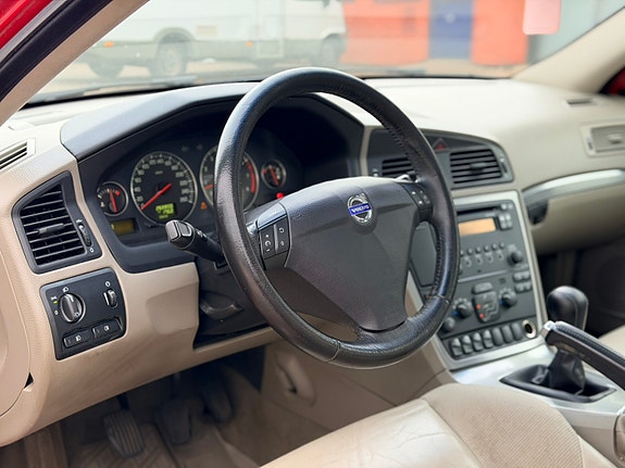 Volvo S60 11 of 29