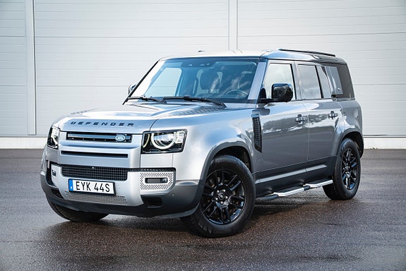 Land Rover Defender 110 4 of 30