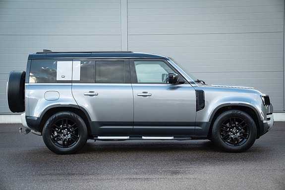 Land Rover Defender 110 9 of 30