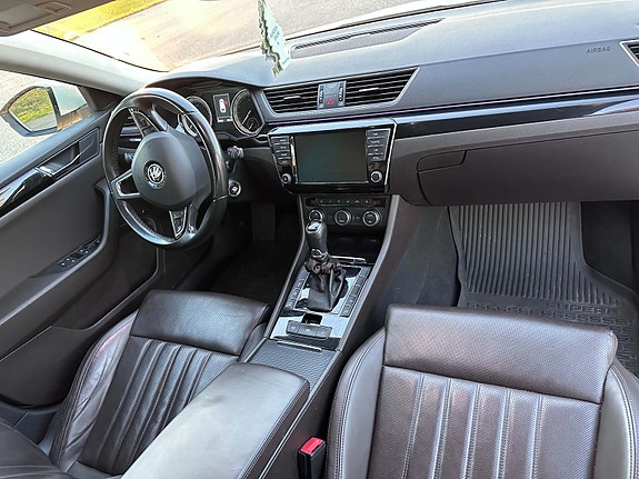 Skoda Superb 9 of 9
