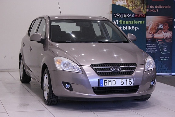 Kia Ceed 4 of 23