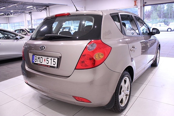 Kia Ceed 7 of 23