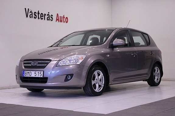 Kia Ceed 2 of 23