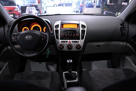 Kia Ceed 11 of 23