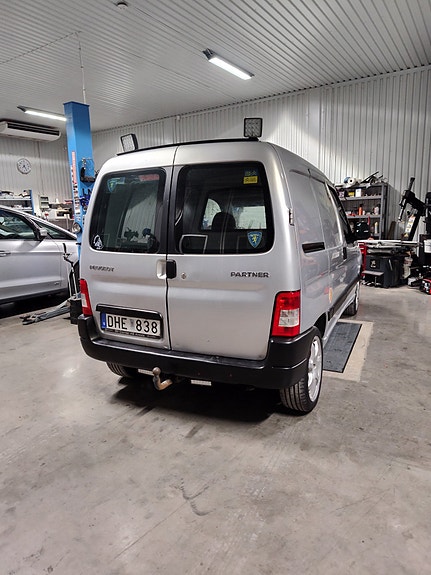 Peugeot Partner 4 of 9