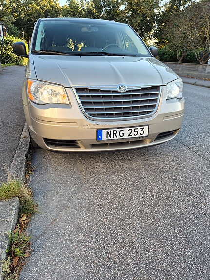 Chrysler Grand Voyager 3 of 7