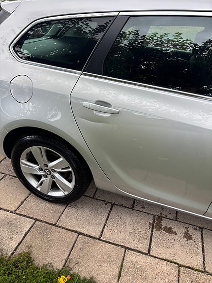 Opel Astra 4 of 11