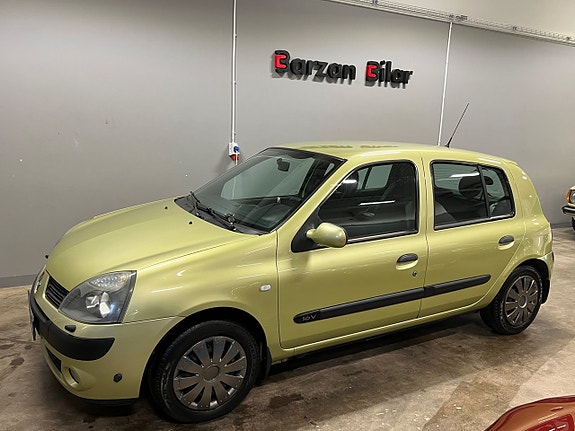Renault Clio 8 of 15