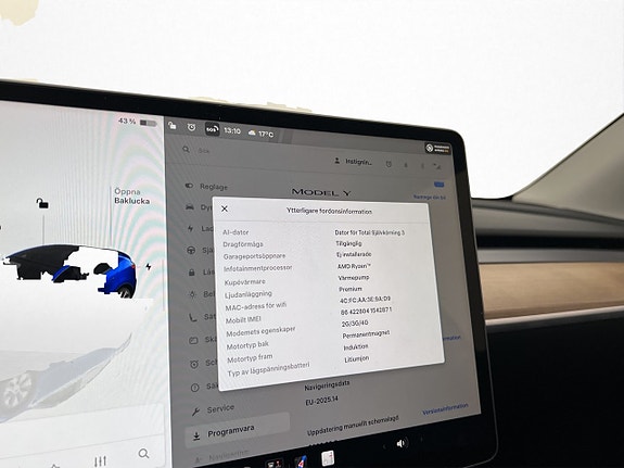 Tesla Model Y 21 of 30