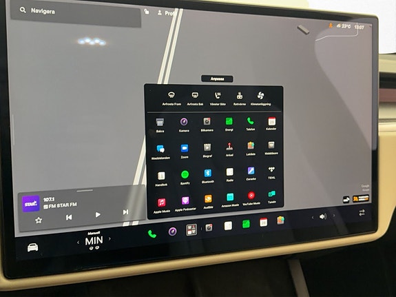 Tesla Model X 20 of 30