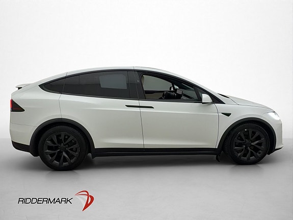 Tesla Model X 8 of 30