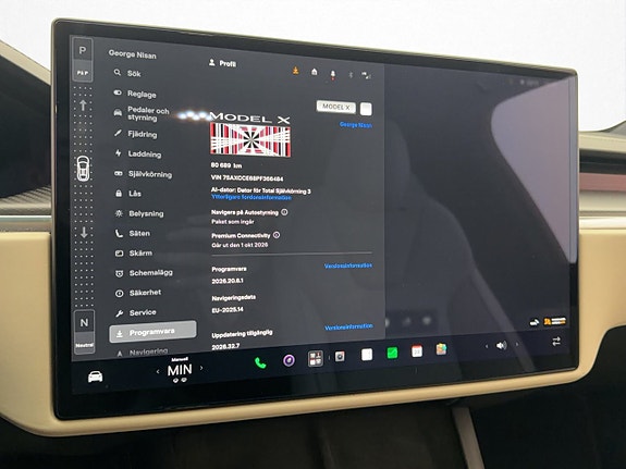 Tesla Model X 23 of 30