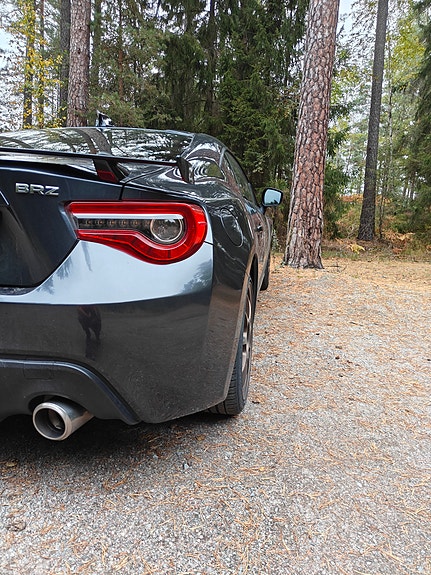Subaru BRZ 2 of 7