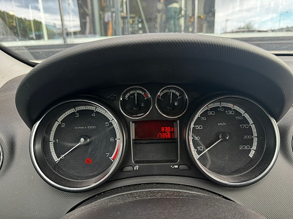 Peugeot 308 11 of 11