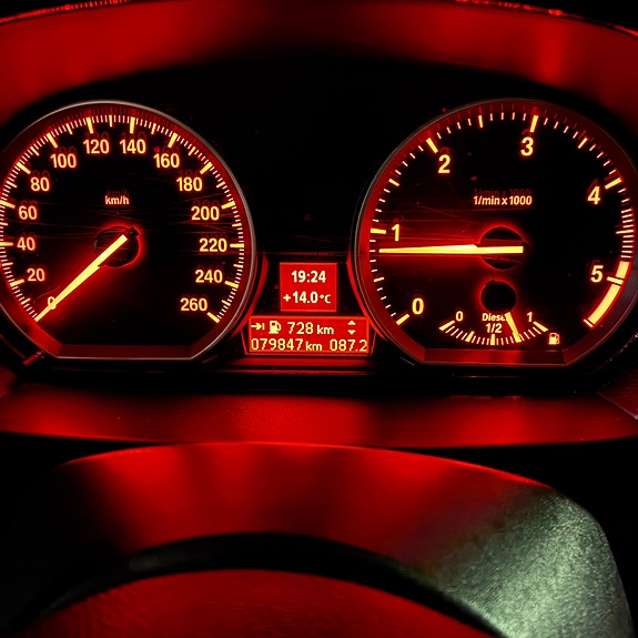 BMW 120d 6 of 11