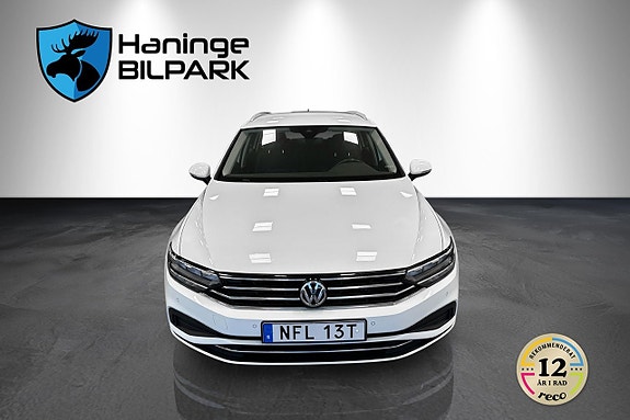 Volkswagen Passat 3 of 28
