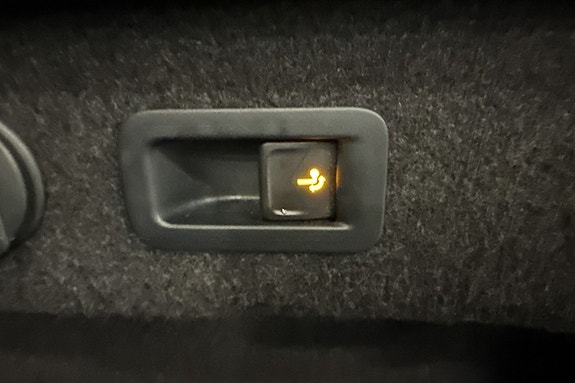 Volkswagen Passat 25 of 28