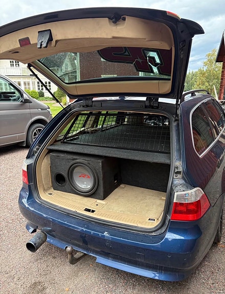 BMW 520d 3 of 9