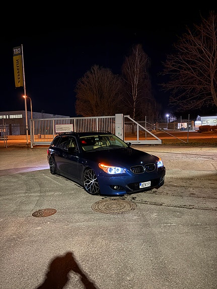 BMW 520d 4 of 9