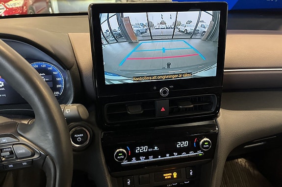 Toyota Yaris Cross 9 of 13