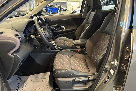 Toyota Yaris Cross 7 of 13