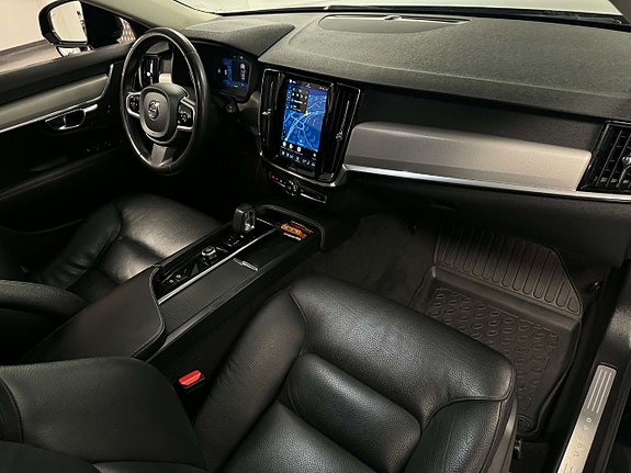 Volvo V90 16 of 22