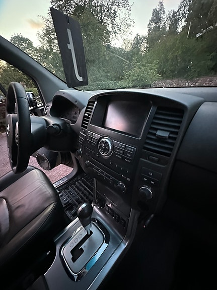 Nissan Navara 9 of 11