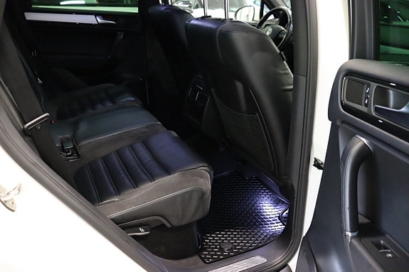 Volkswagen Touareg 13 of 20