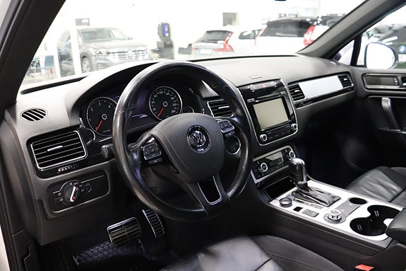 Volkswagen Touareg 6 of 20