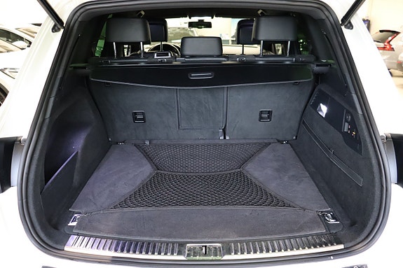 Volkswagen Touareg 10 of 20