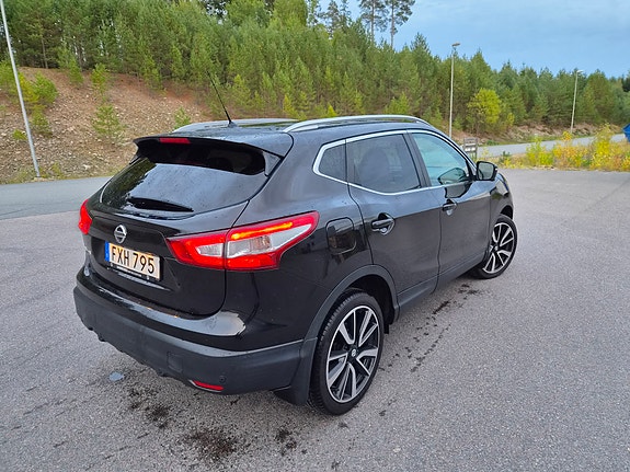 Nissan Qashqai 4 of 5