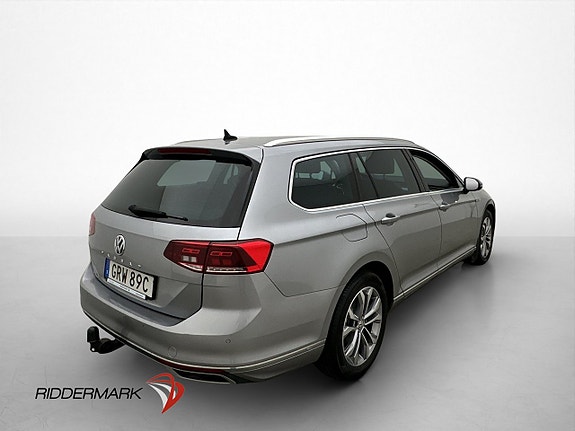 Volkswagen Passat 8 of 30