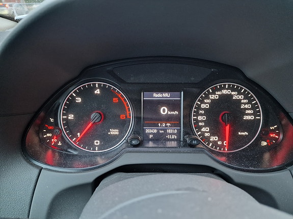 Audi Q5 2 of 10
