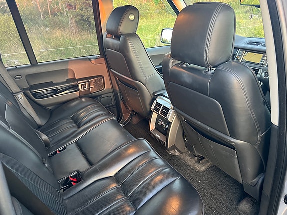 Land Rover Range Rover 6 of 11