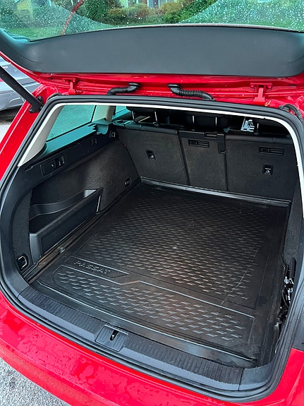 Volkswagen Passat 12 of 12