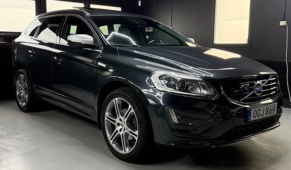 Volvo XC60 2 of 16