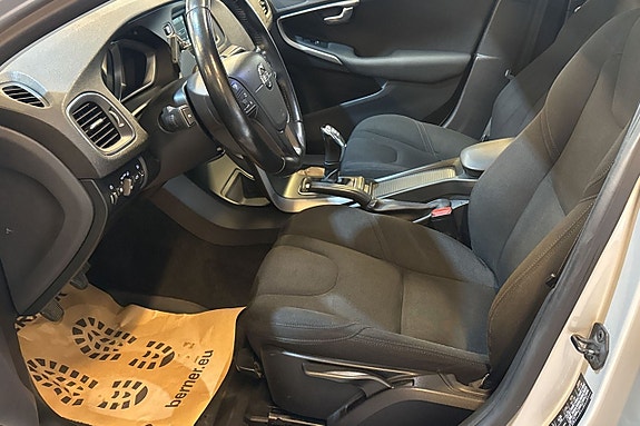 Volvo V40 5 of 14
