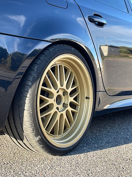 BMW 523i 7 of 9