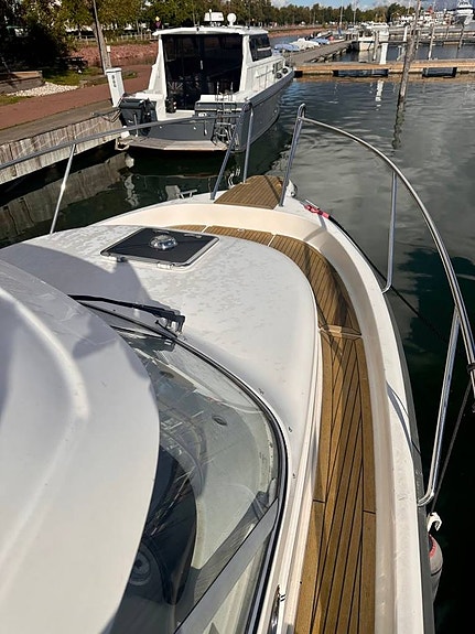 Nimbus 31 Nova S HT - Volvo Penta D4-300 11 of 12