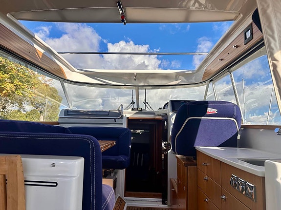 Nimbus 31 Nova S HT - Volvo Penta D4-300 6 of 12