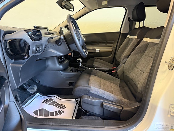 Citroen C4 Cactus 7 of 18