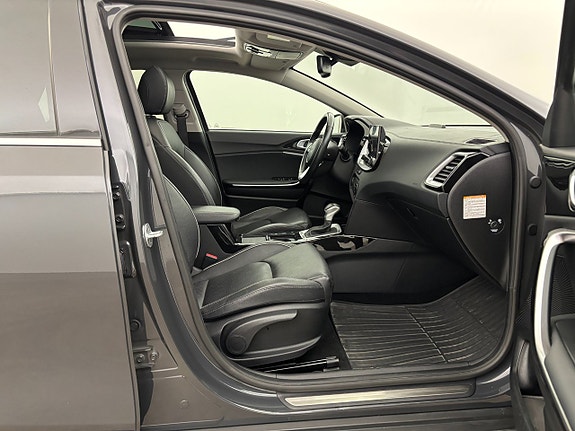 Kia XCeed 24 of 28