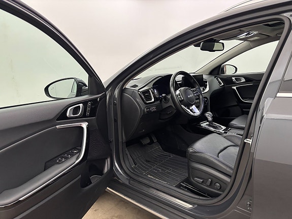 Kia XCeed 12 of 28