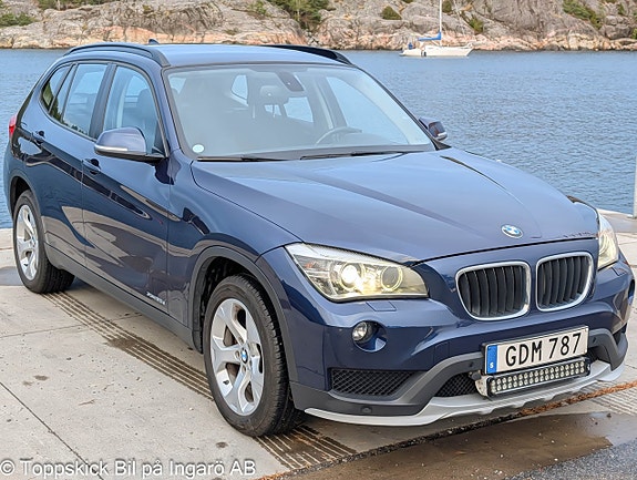 BMW X1 3 of 26