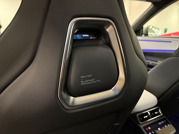 Polestar 4 11 of 22