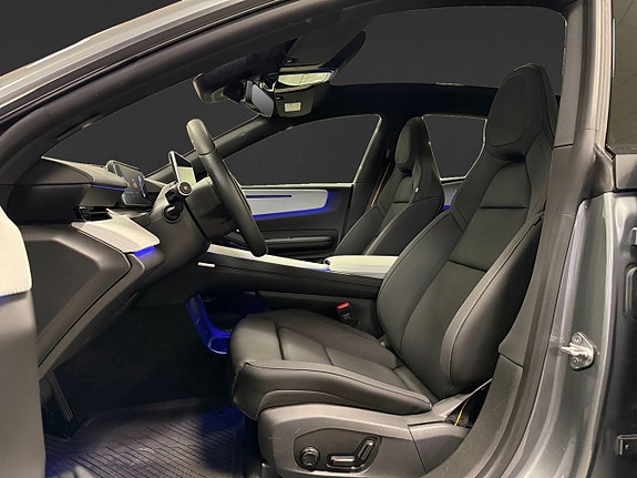 Polestar 4 8 of 22