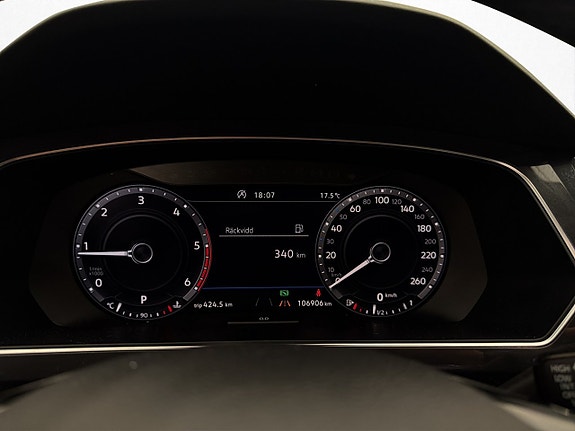 Volkswagen Tiguan Allspace 17 of 30