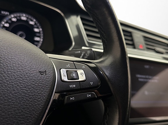 Volkswagen Tiguan Allspace 18 of 30